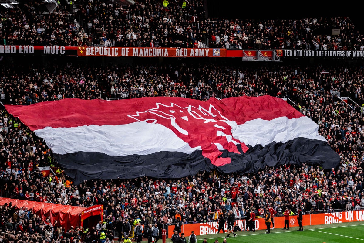 Two Manchester United fans arrested for tragedy chanting during Liverpool match