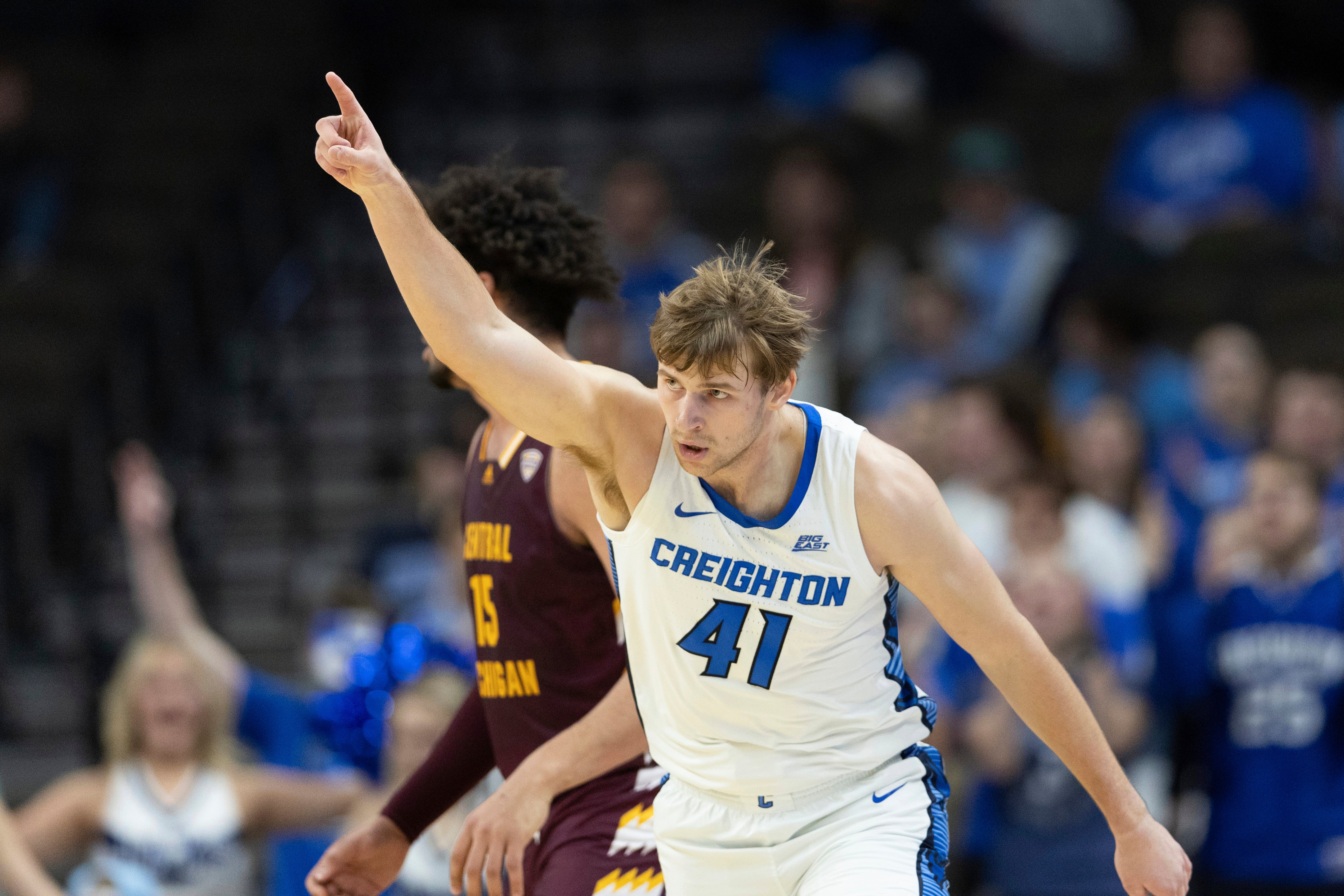 NCAA Creighton Diabetic Player Basketball