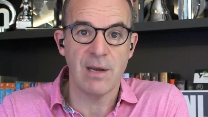 <p>Martin Lewis explains how you can save hundreds of pounds by switching bank accounts.</p>