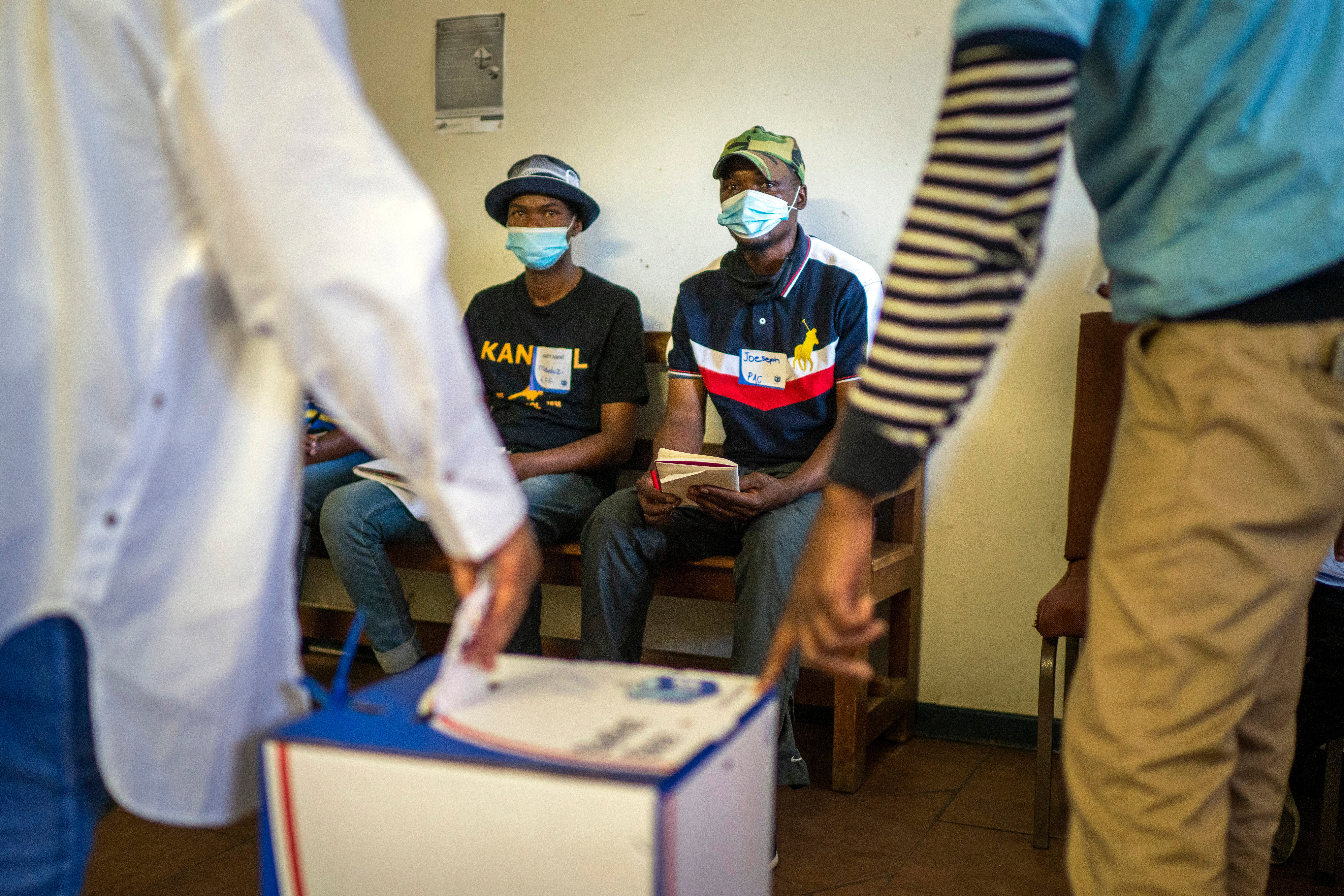 Elections Social Media Language Gap