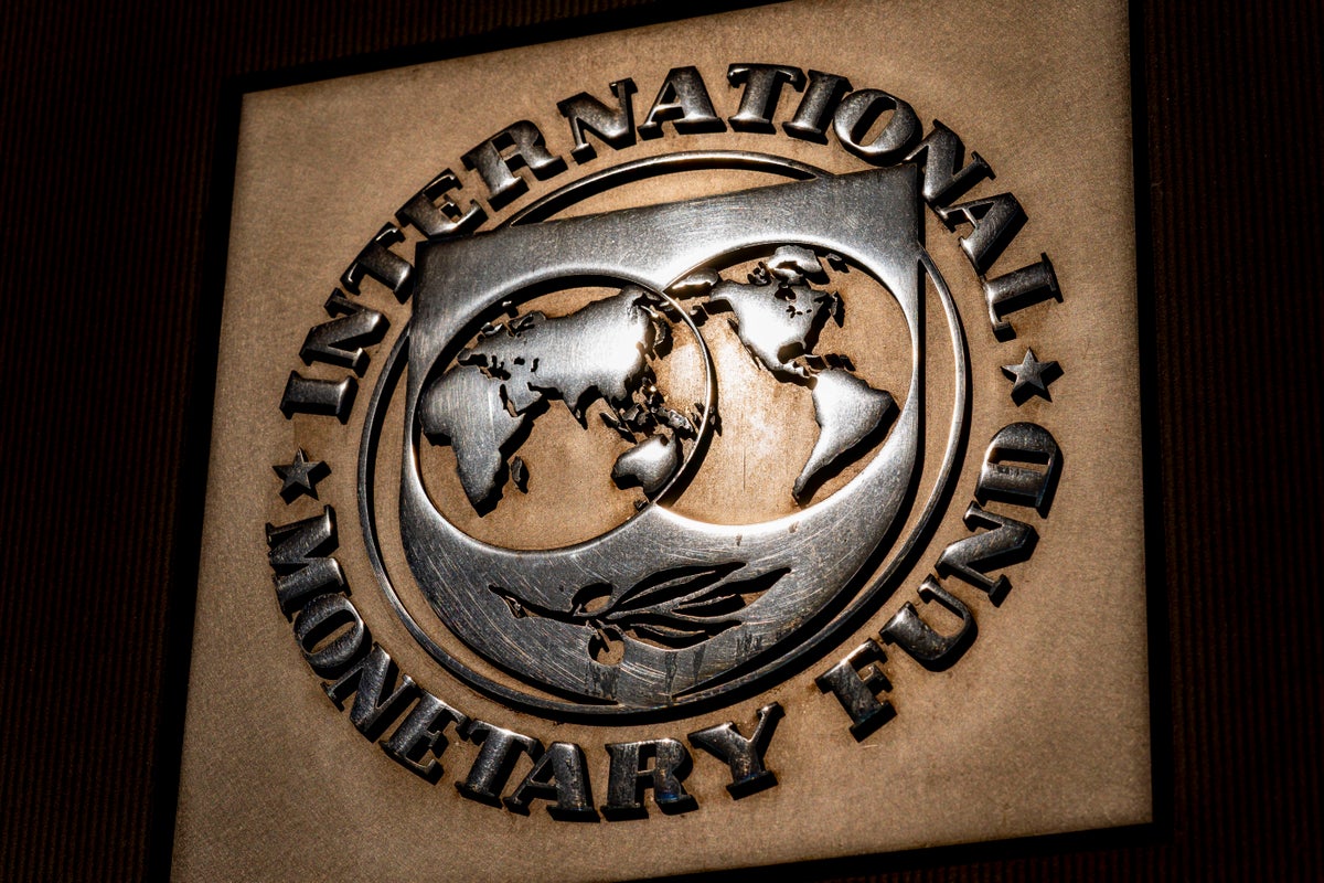 Pakistan and IMF reach preliminary deal to release over £800 million from bailout fund