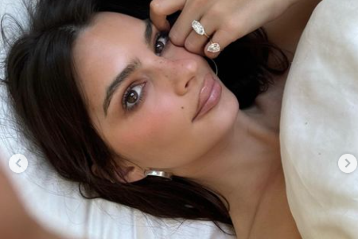 Emily Ratajkowski reveals her ‘divorce rings’ after Sebastian Bear ...