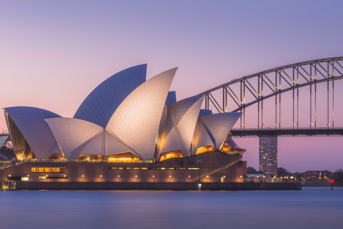 Opera House Watch Artificial Light Sydney Opera House