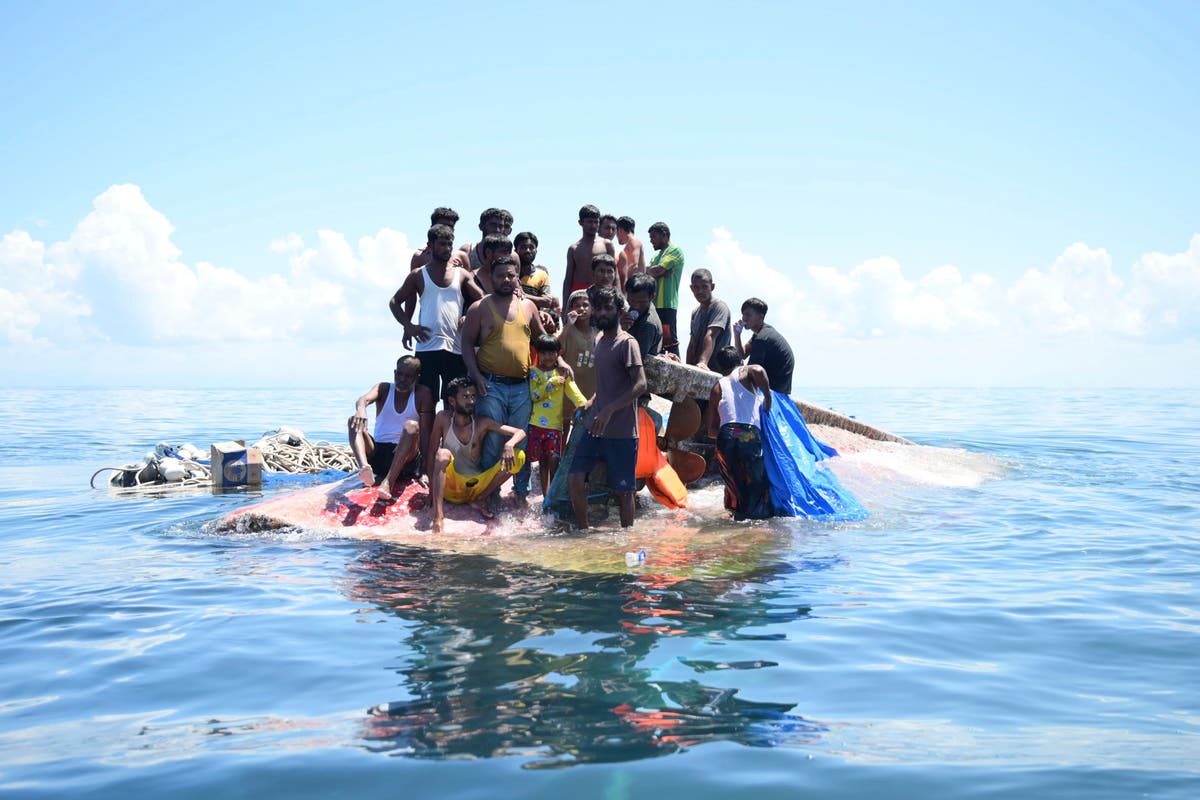 Jenazah 3 pengungsi Rohingya ditemukan dari perahu yang terbalik di Indonesia