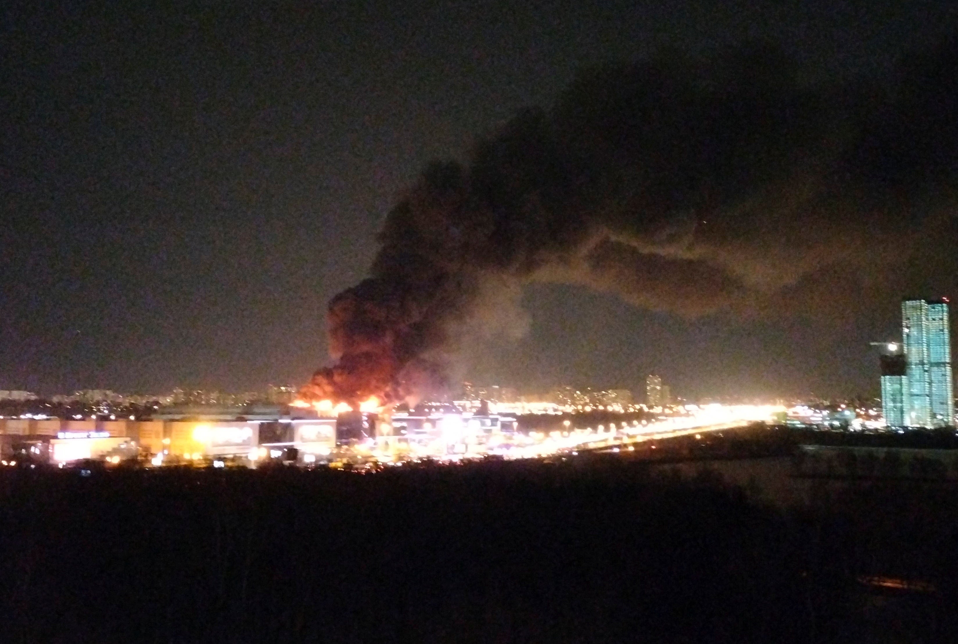 <p>Multiple casualties and blast reported at shooting in concert hall near Moscow</p>