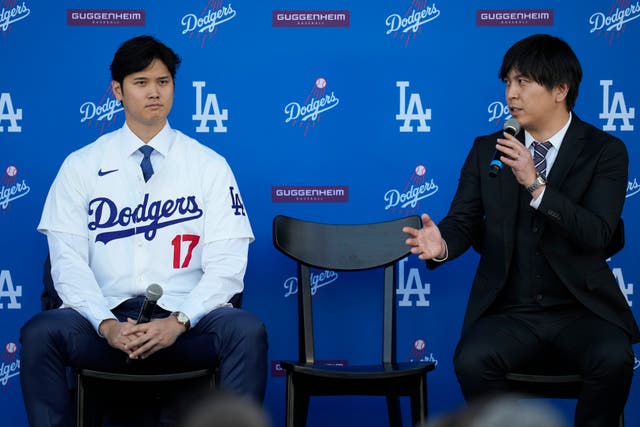 Dodgers Ohtani Interpreter Baseball