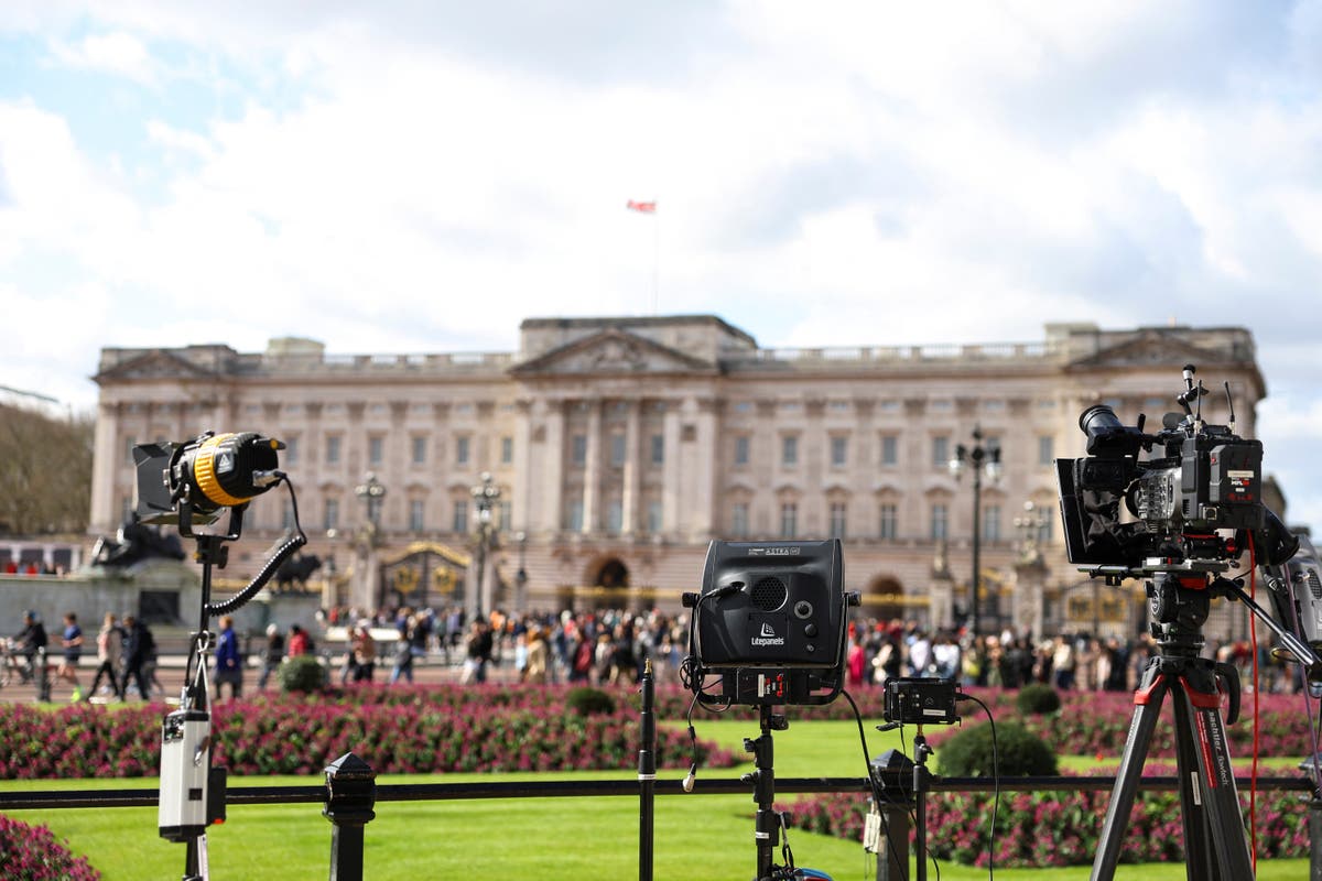 Watch live: View of Buckingham Palace as Starmer sworn in as prime minister