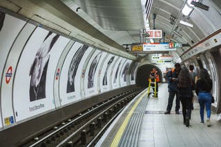 london-s-oxford-circus-tube-station-evacuated-over-fire-alert-during