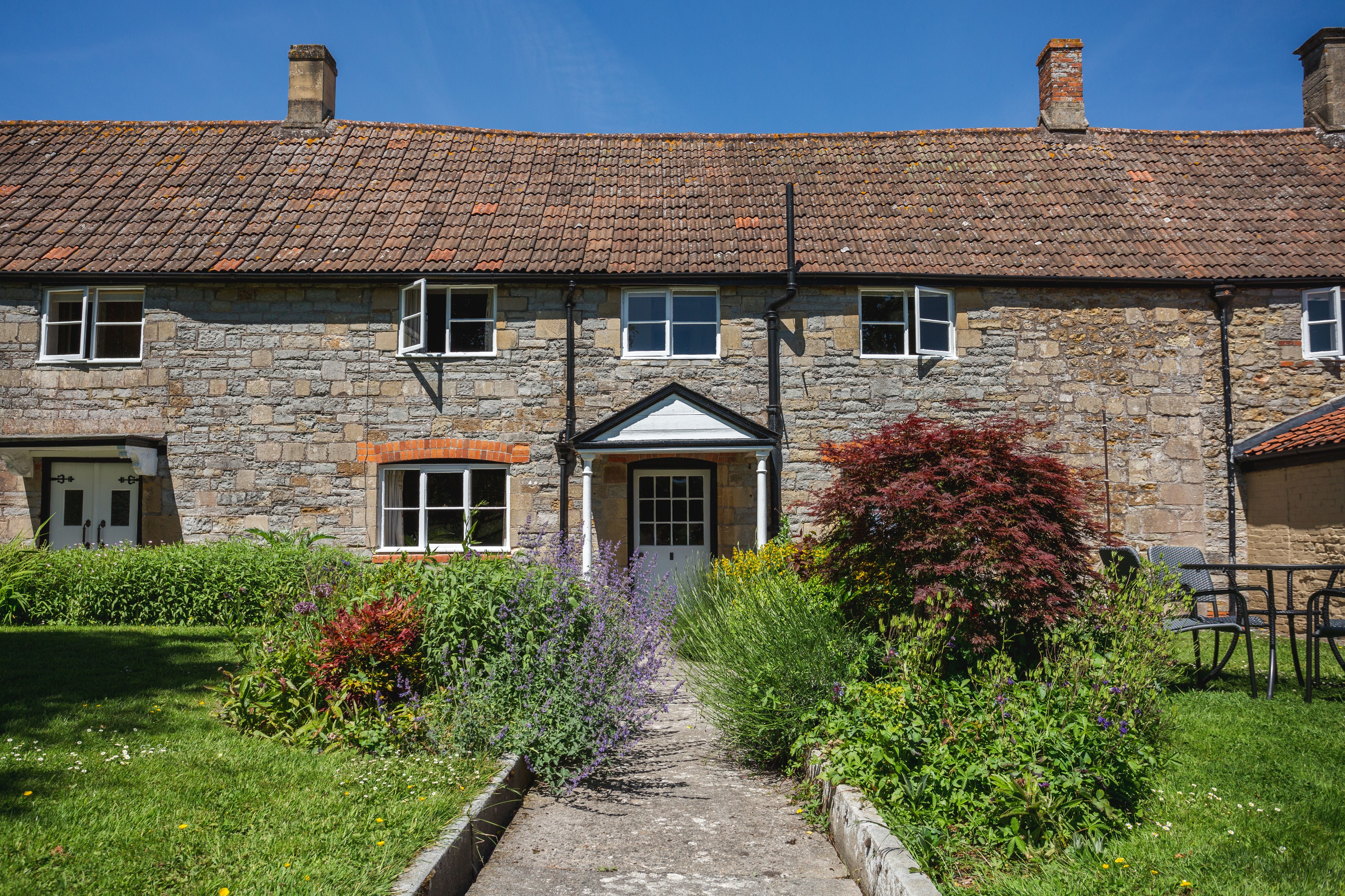The self-catering cottages are a stone's throw from Glastonbury town centre