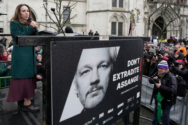 <p>Britain Assange</p>