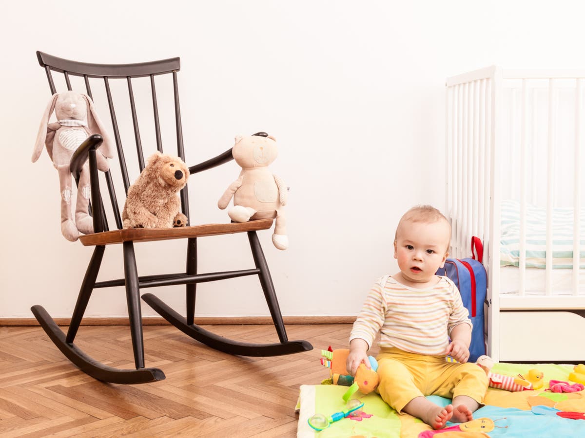 Pregnant woman says fianc&eacute;&rsquo;s family rocking chair doesn&rsquo;t fit nursery room &lsquo;theme&rsquo;
