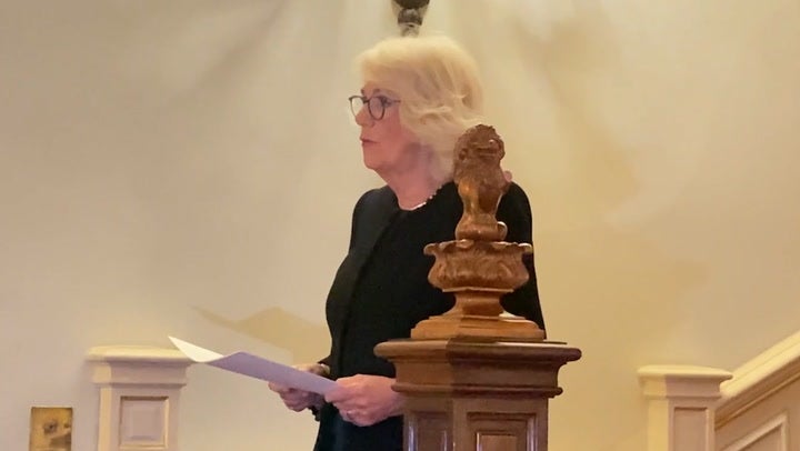 <p>Queen reveals simple tip for reducing stress amid Charles and Kate cancer diagnosis.</p>