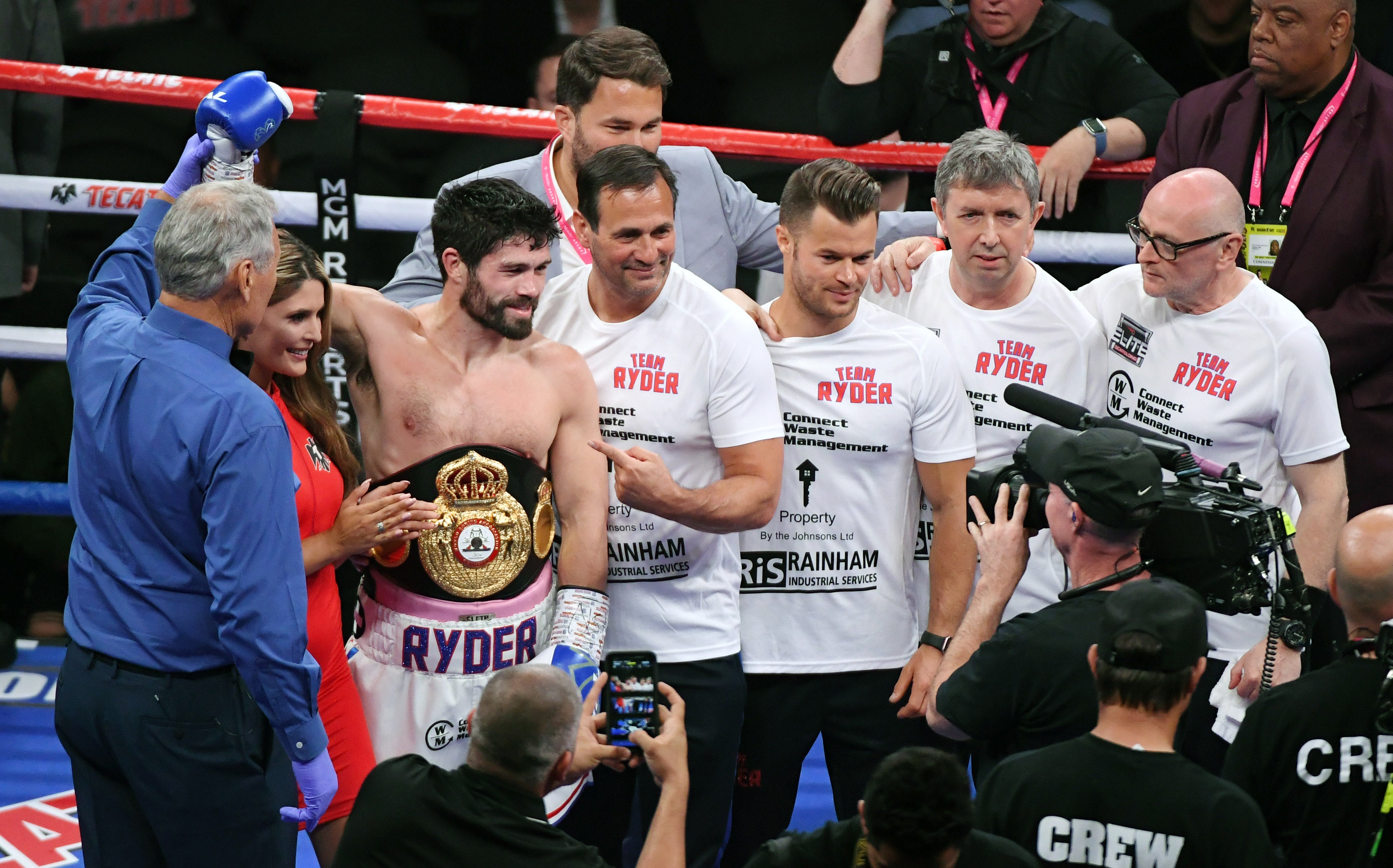 Lawrence with Ryder after the boxer’s interim-title win in 2019