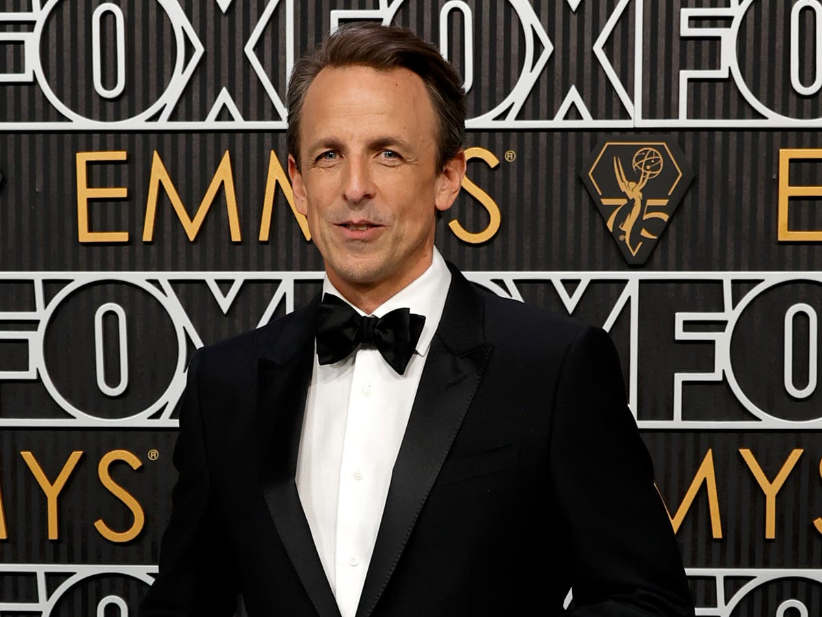 Fans amused after Kristen Stewart gives Seth Meyers a &lsquo;lesbian makeover&rsquo;