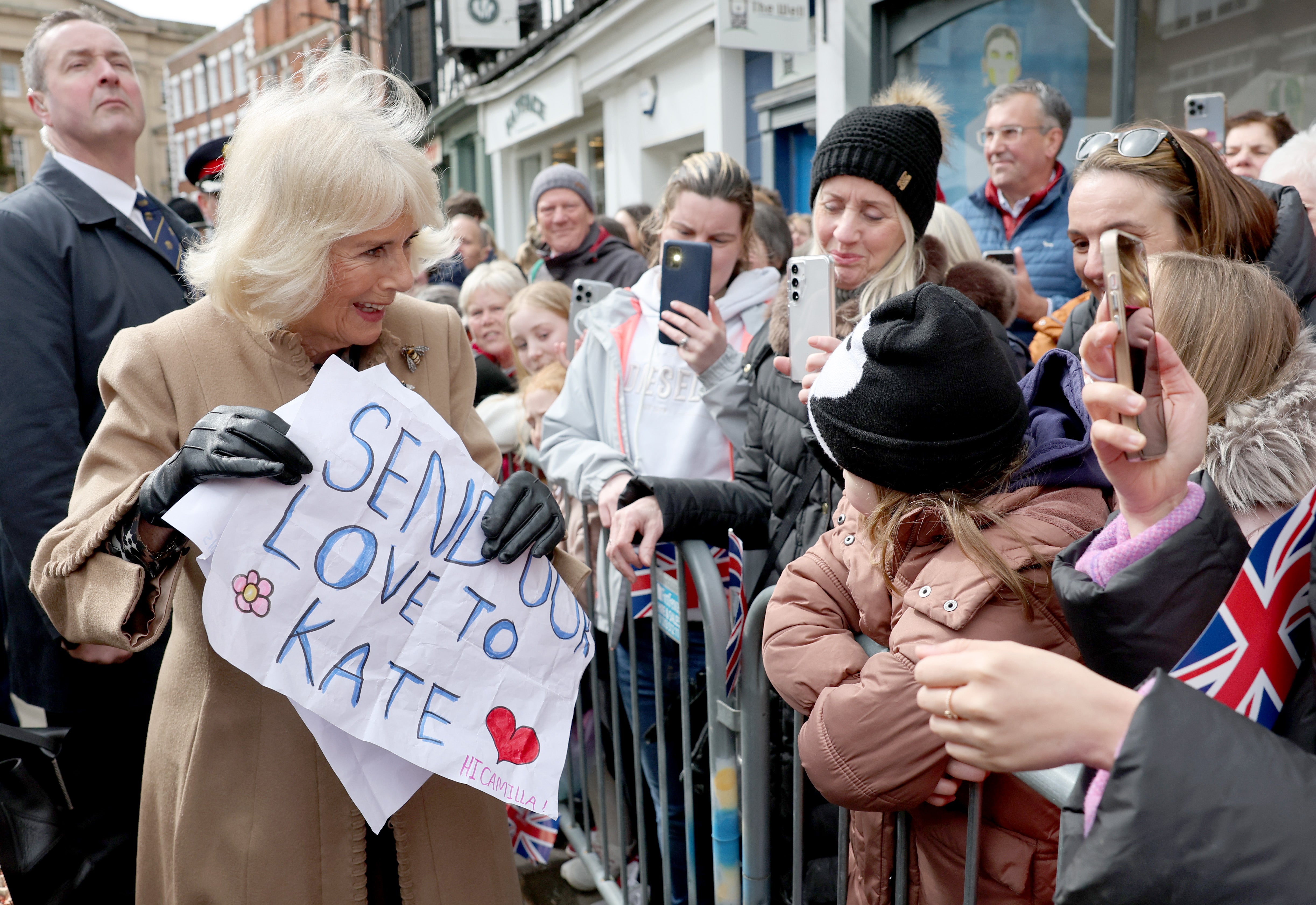 The Queen said the Princess of Wales ‘will be thrilled’ after she received posters with messages of love to Kate
