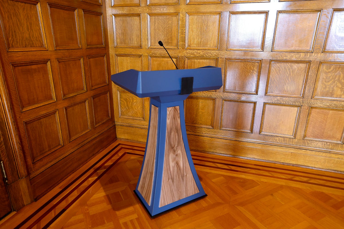 Completion of audit into Arkansas governor's $19,000 lectern has been pushed back to April