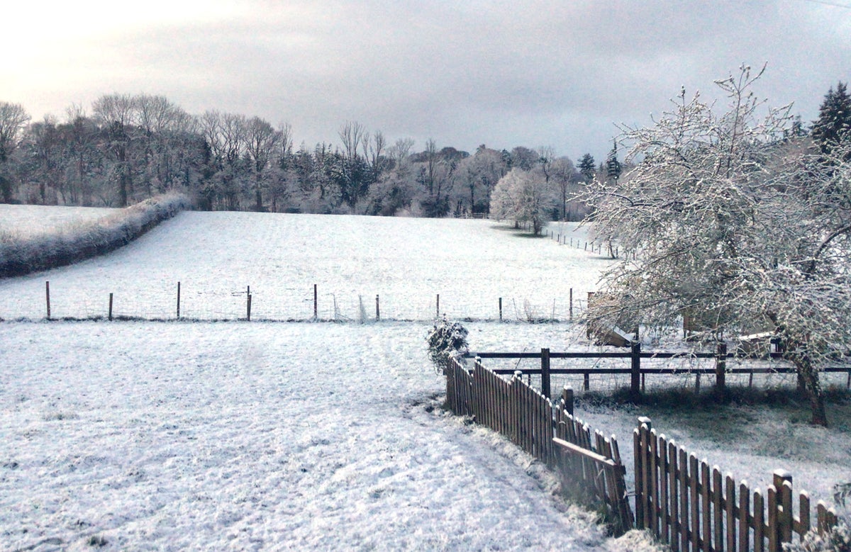 Easter warning to drivers over bank holiday weekend after snow falls in Devon and Wales