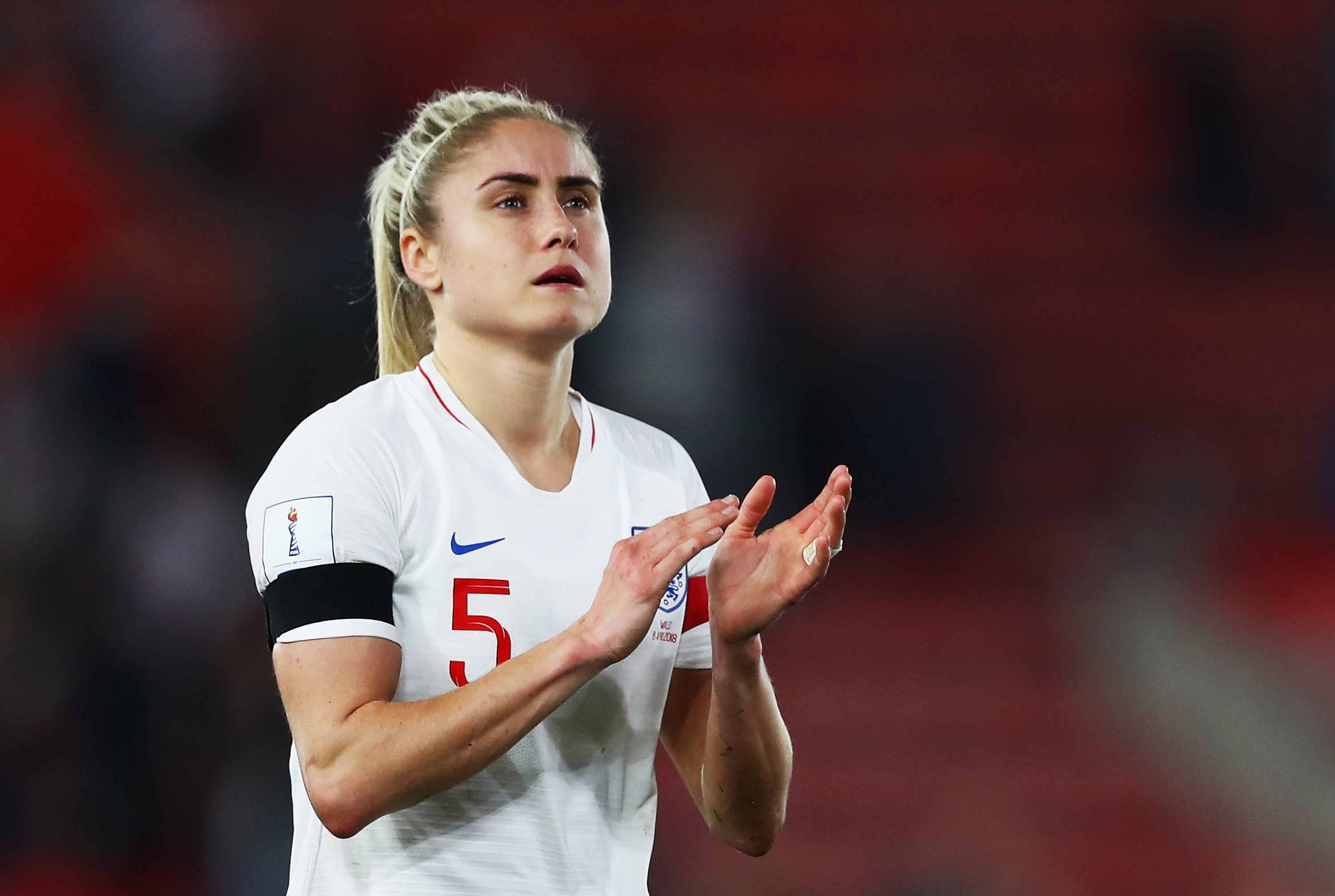 Former England captain Steph Houghton has decided to hang up her boots at the end of the season