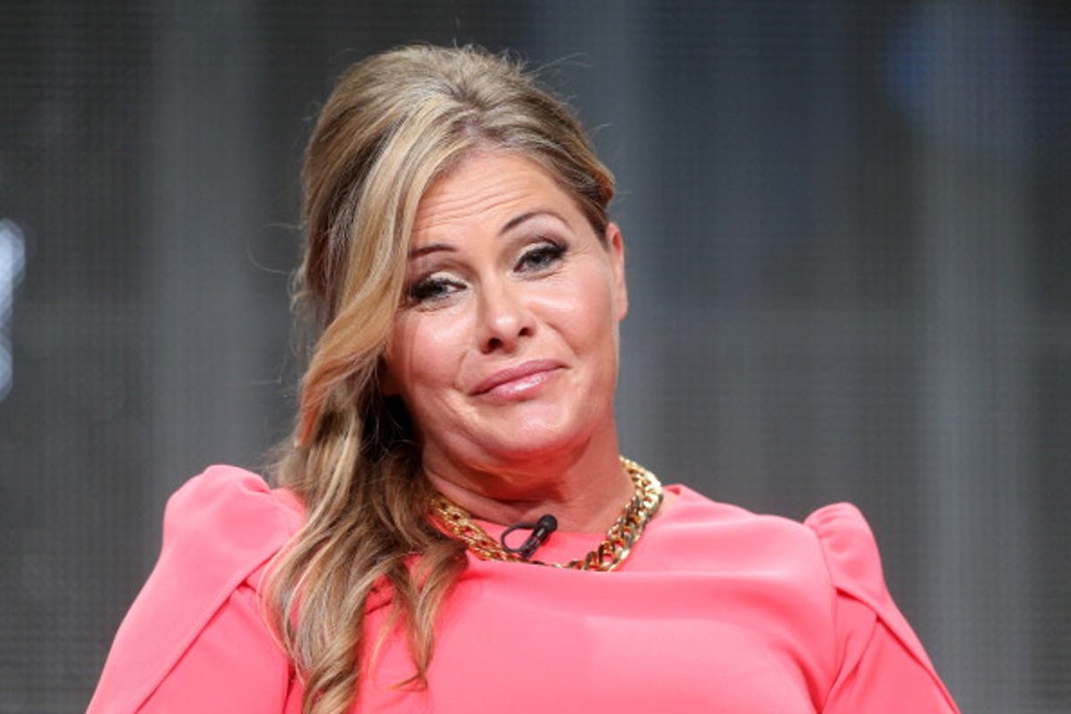 Nicole Eggert reveals what not to say to cancer patients amid breast cancer diagnosis