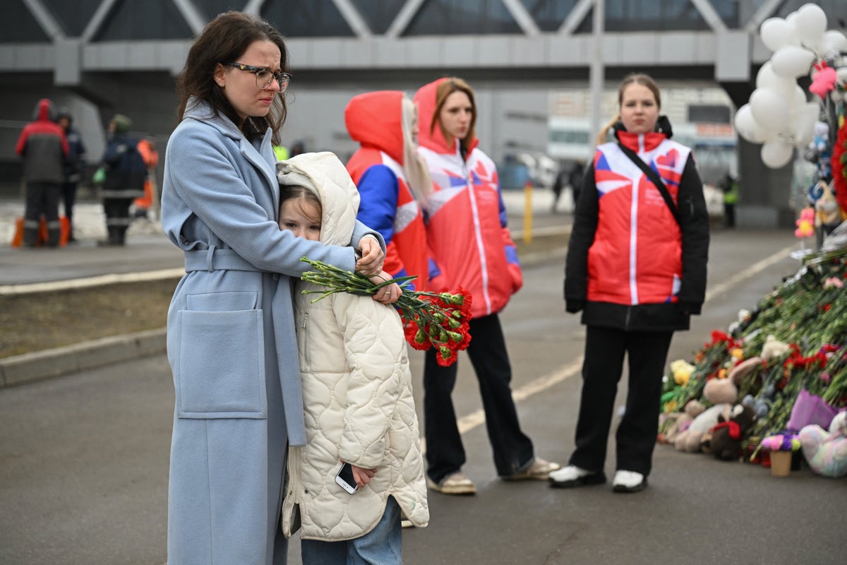 Watch live as foreign diplomats lay wreaths at Moscow concert hall attack site