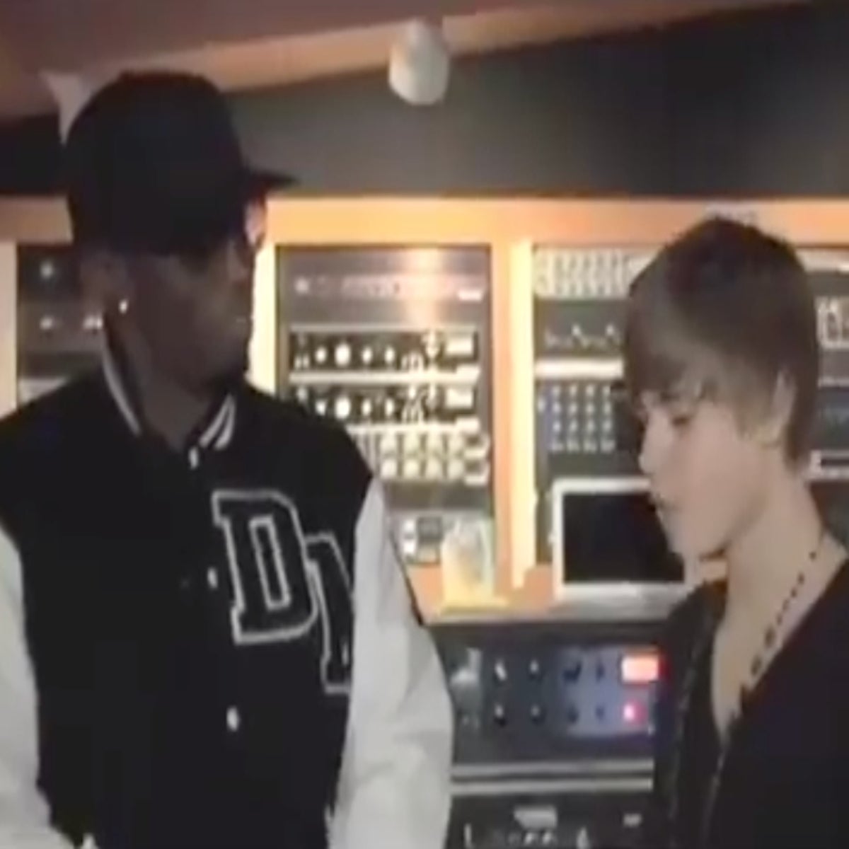 Diddy grills a nervous Justin Bieber, 16, in resurfaced clip | The  Independent