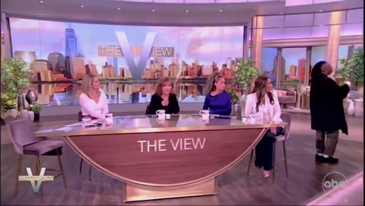 Moment Whoopi Goldberg calls out The View audience member for recording show