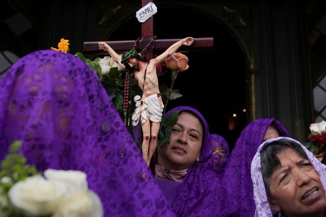 <p>REP-GEN VIERNES SANTO-LATINOAMÉRICA-FOTOS</p>