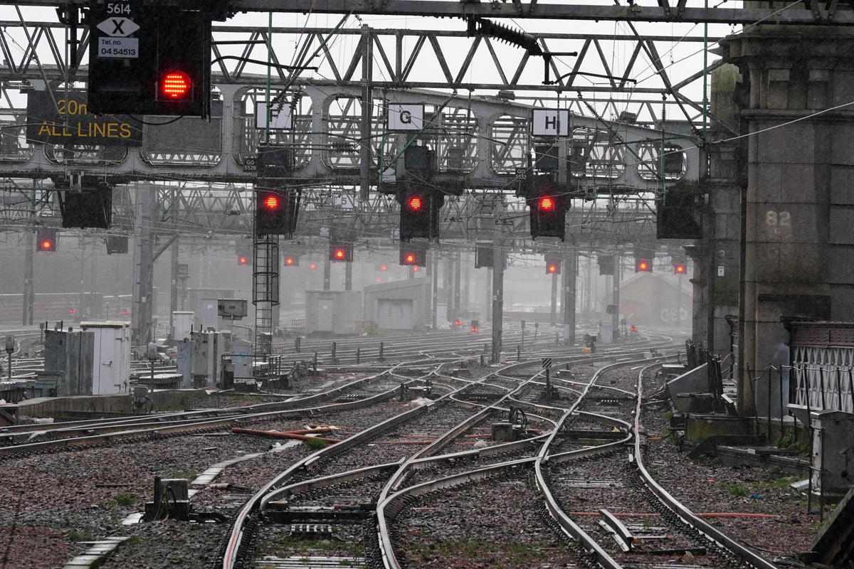 Union calls for urgent action to save jobs after train firm stops production