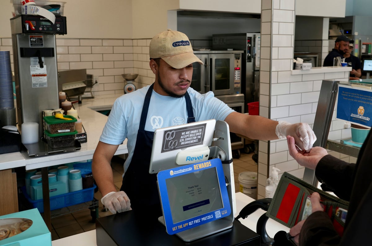 California’s fast-food workers are now the highest paid in US with $20 minimum wage