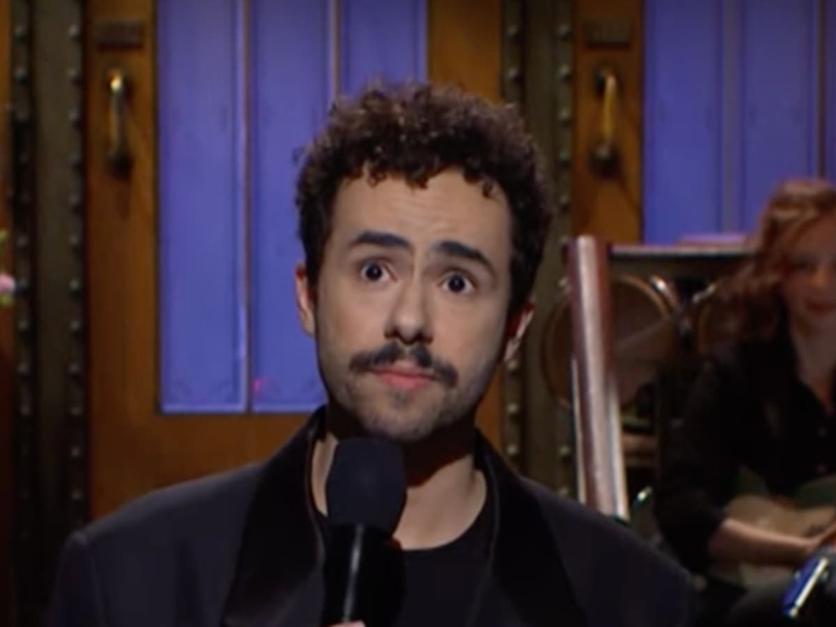 Ramy Youssef calls for free Palestine in impassioned SNL monologue