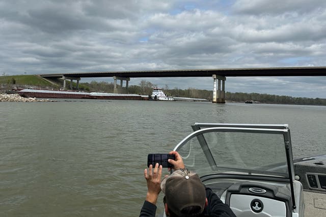 <p>Oklahoma highway temporarily shut after barge hits bridge</p>