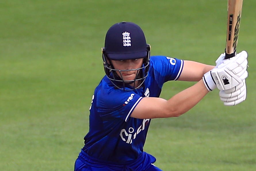 Wicketkeeper-batter Amy Jones steered England to victory in Wellington