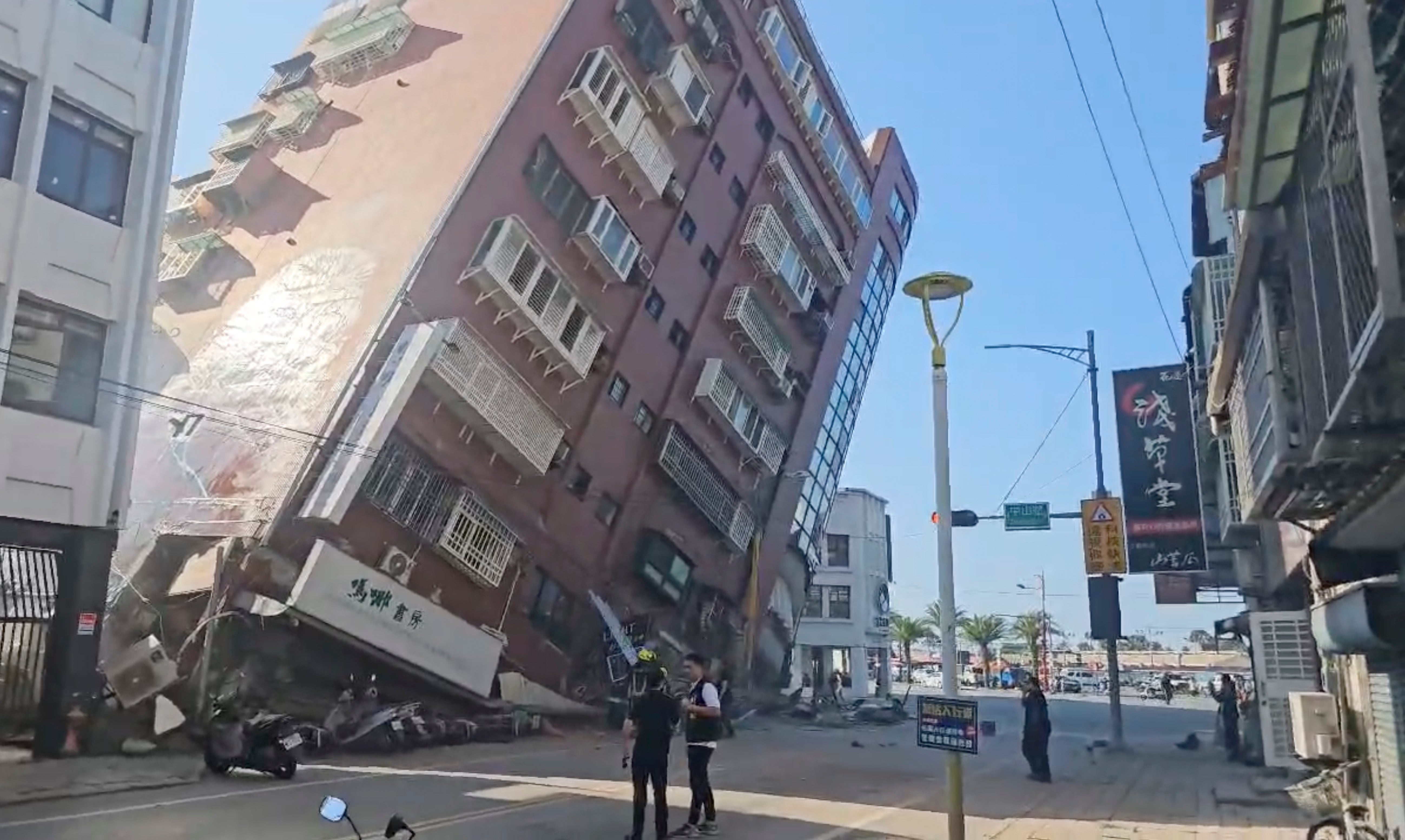 <p>A partially collapsed building is seen in Hualien</p>
