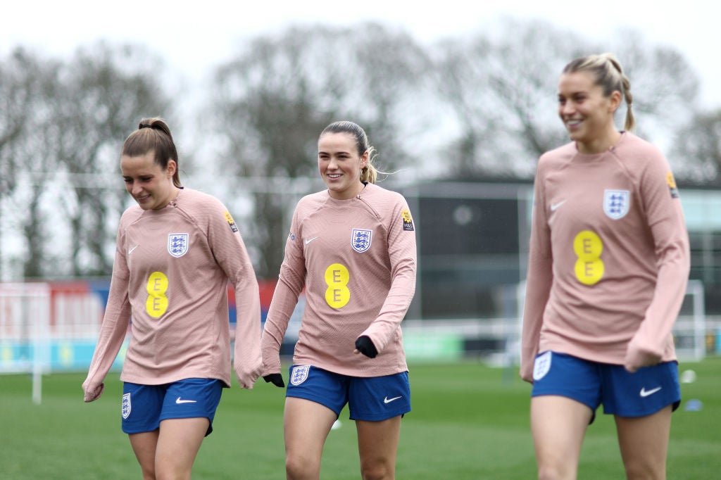 Grace Clinton, middle, can make a case to start in England’s midfield