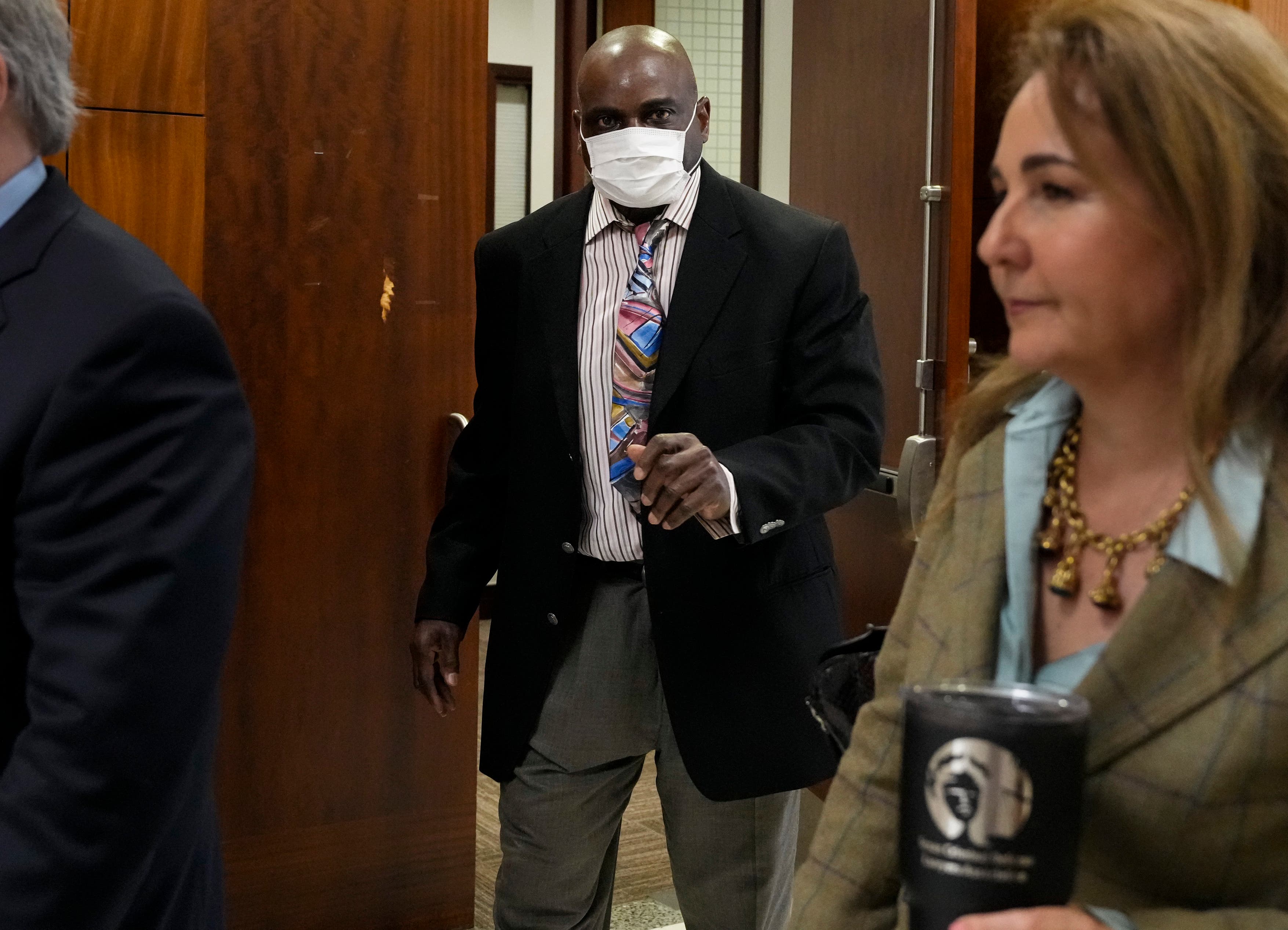 A former Houston police officer is indicted again on murder counts in a fatal 2019 drug raid - Vimarsana News