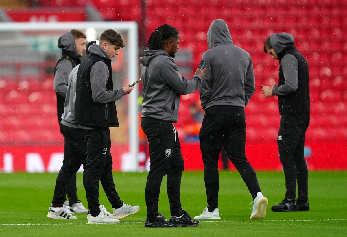 Liverpool vs Sheffield United LIVE: Latest Premier League team news and line-ups as Salah and Gravenberch start