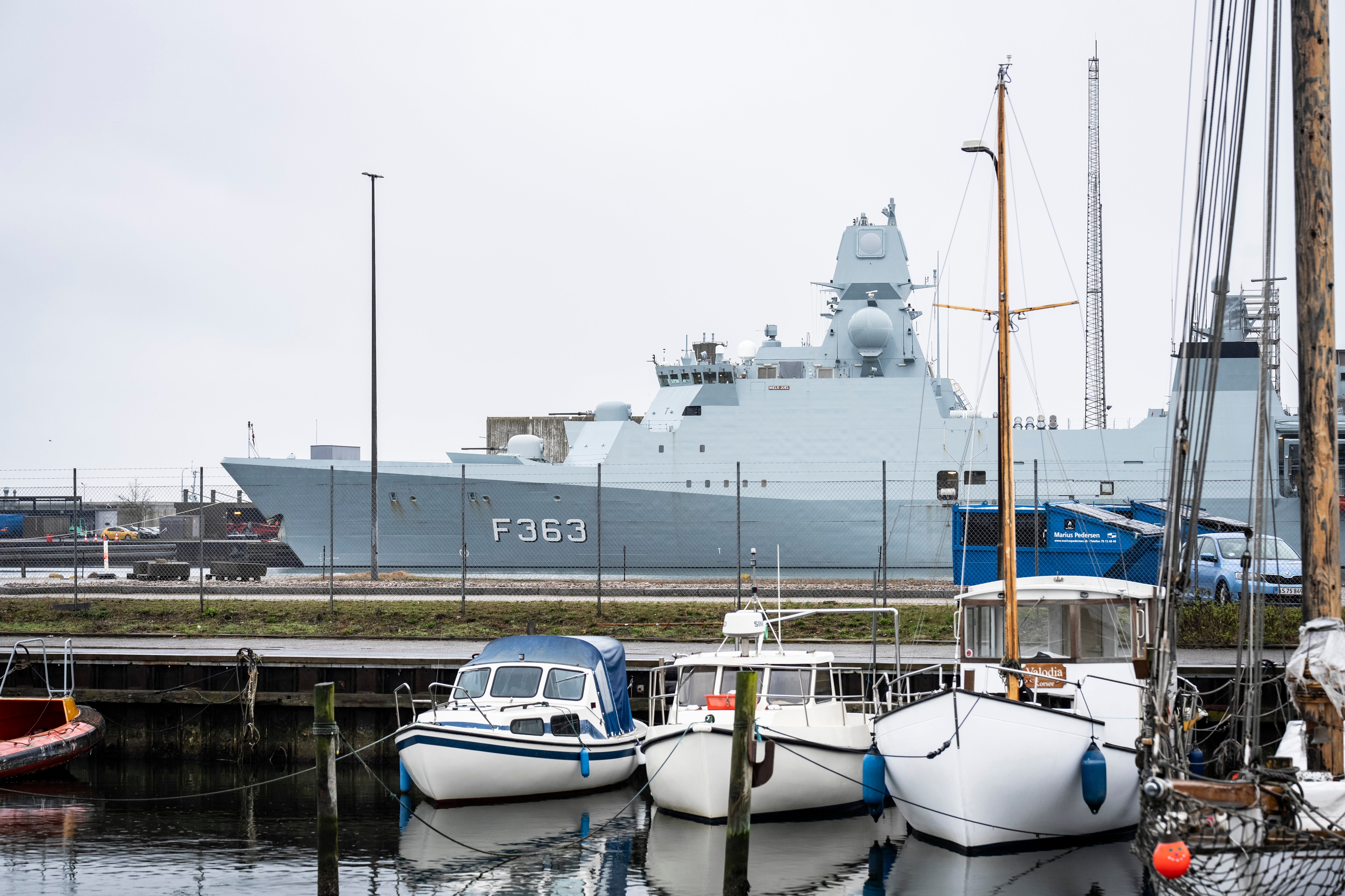 The Danish naval frigate ‘Niels Juel’ docked in Korsoer yesterday following the failed missile test