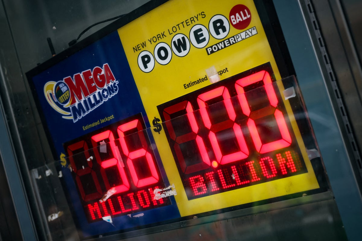 California lottery player lands mega $204 million Powerball jackpot