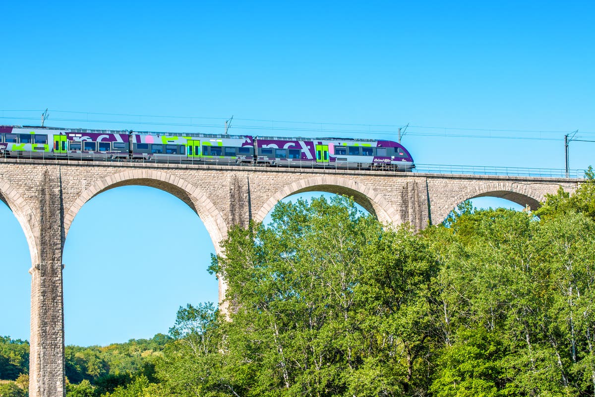 Il y a des voyages en train illimités à travers la France cet été pour moins de 50 £ – si vous remplissez les conditions