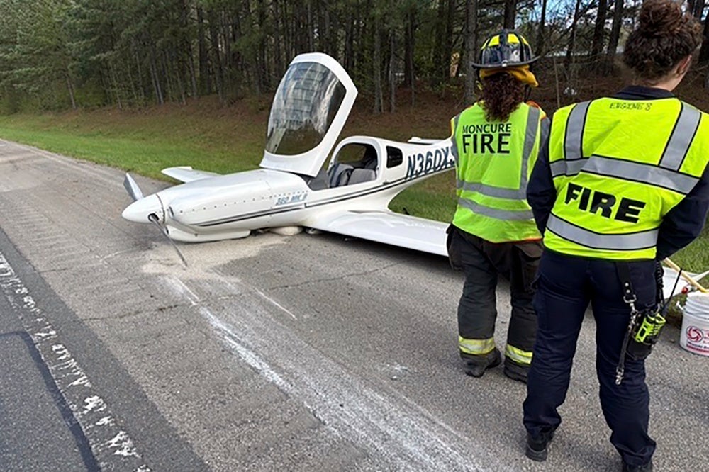 Plane Highway Landing