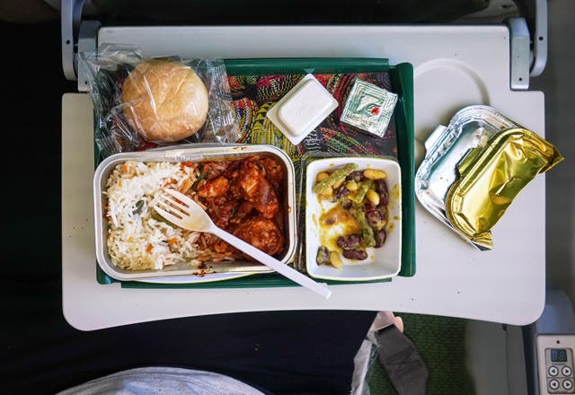 <p>What you need to know about airplane food </p>