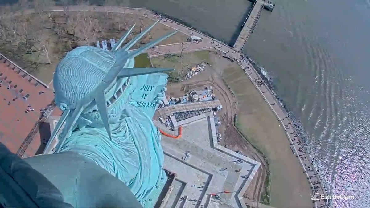Statue of Liberty camera captures 4.8-magnitude earthquake