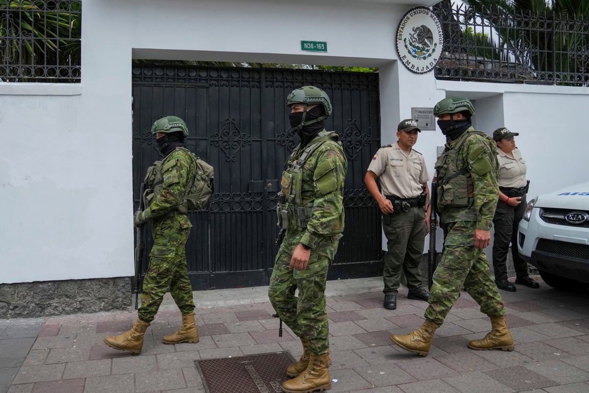 Ecuadorian police break into Mexican embassy in Quito as diplomatic rift between countries deepens