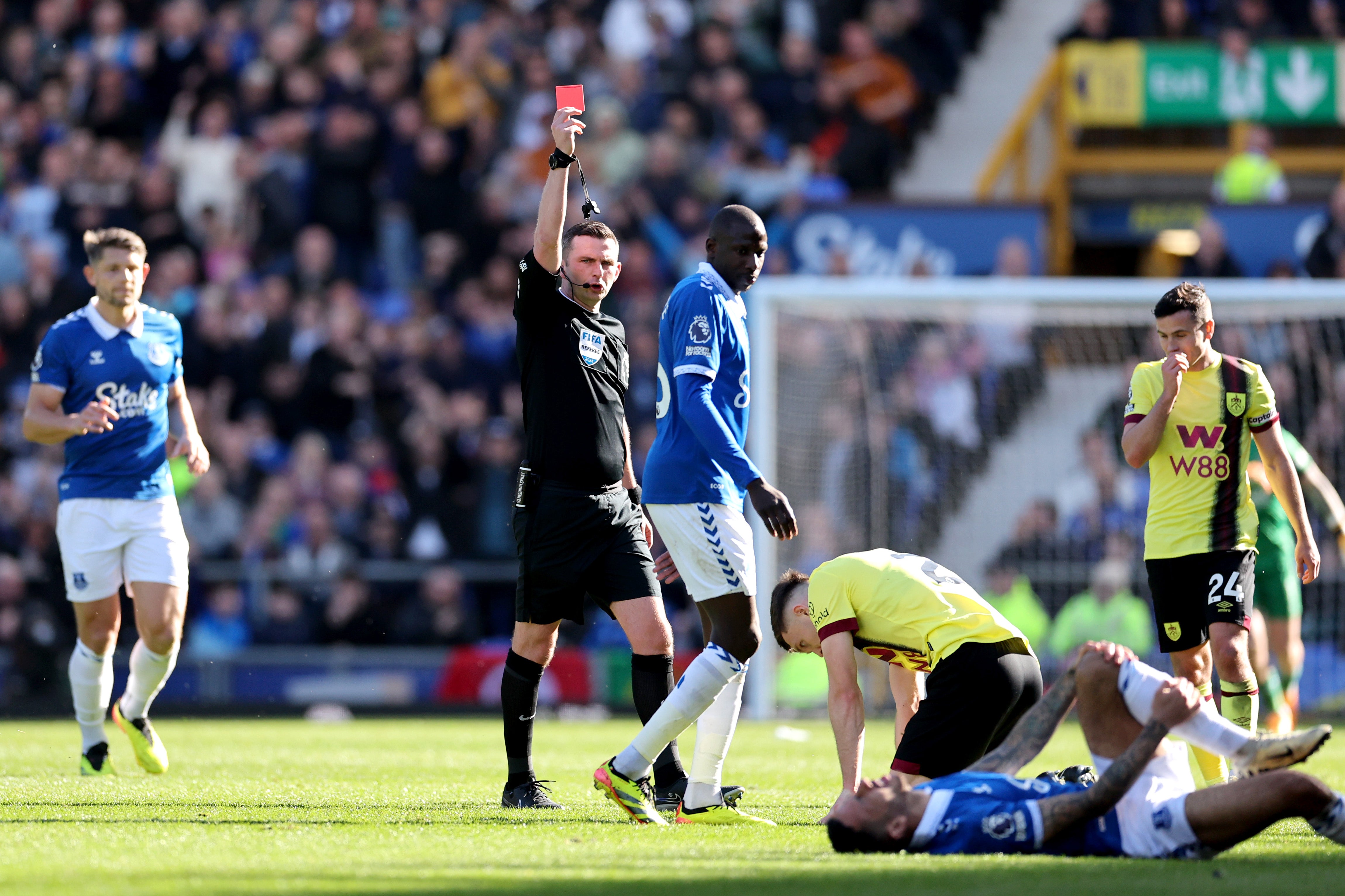 Dara O’Shea saw red for Burnley