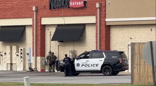 ARKANSAS CENTRO COMERCIAL INCIDENTE