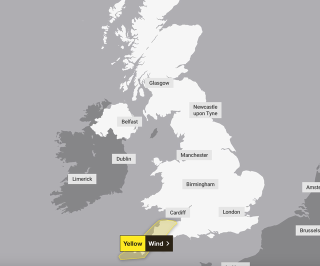 Danger to life as UK set to be hit by 70mph winds and heavy rain | The ...