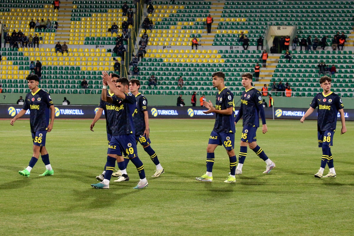 Turkish Super Cup chaos as Fenerbahçe U19 team walks off after 1st-minute goal for Galatasaray