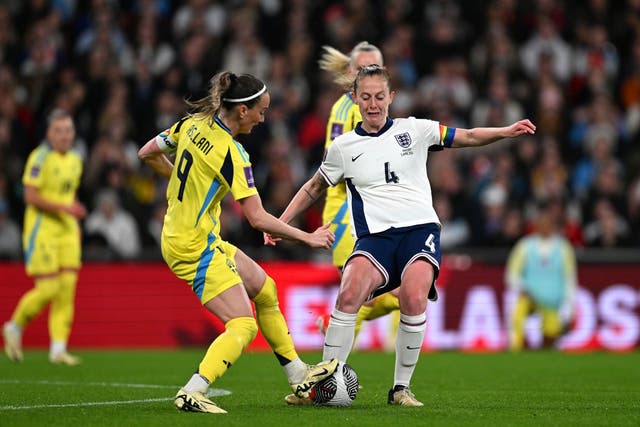 <p>Keira Walsh found life difficult against Sweden on Friday, and the England and Barcelona midfielder can expect similar attention at the Aviva Stadium on Tuesday evening  </p>