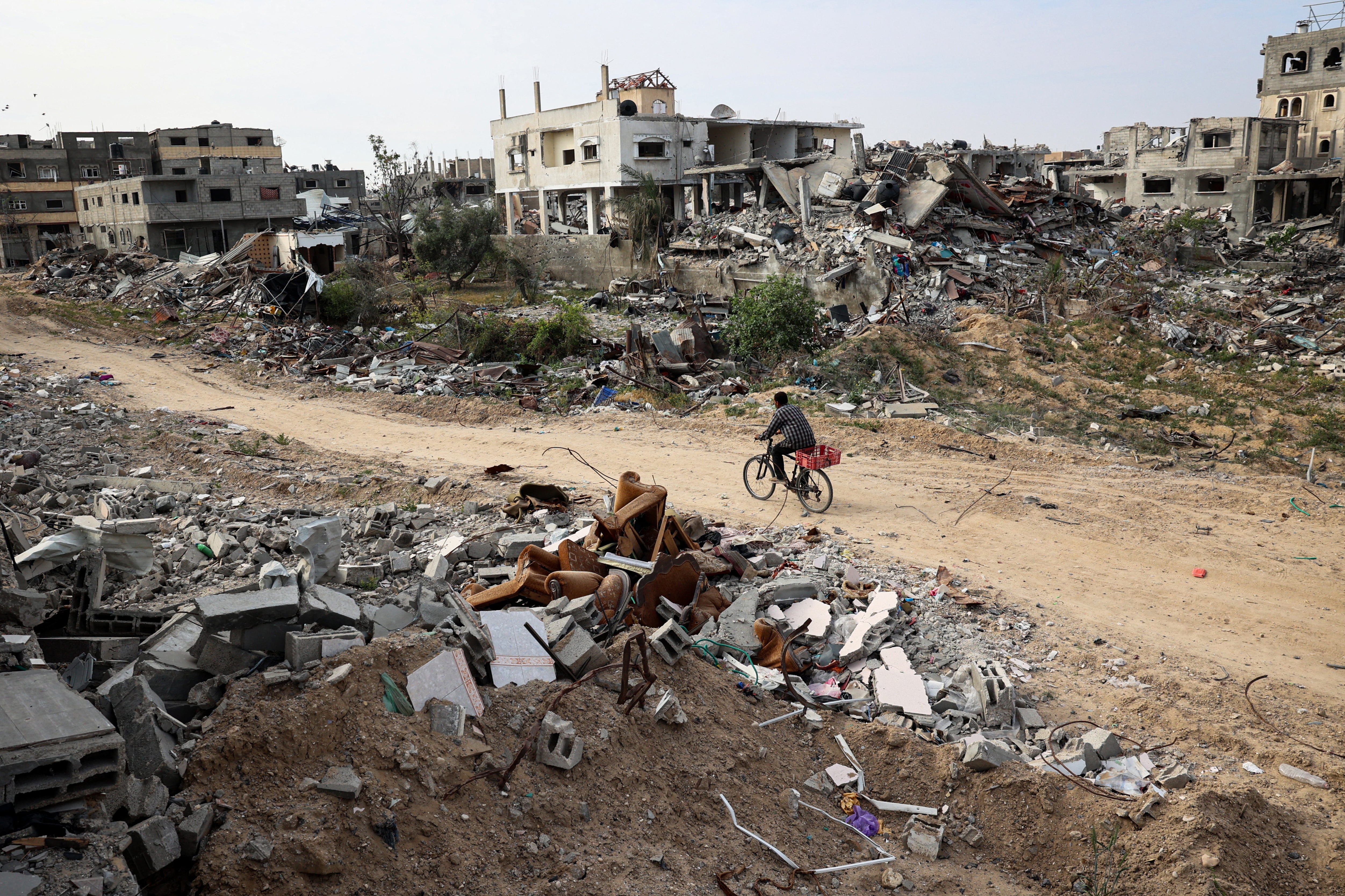 The devastation of Khan Younis following Israel pulling their troops from the city