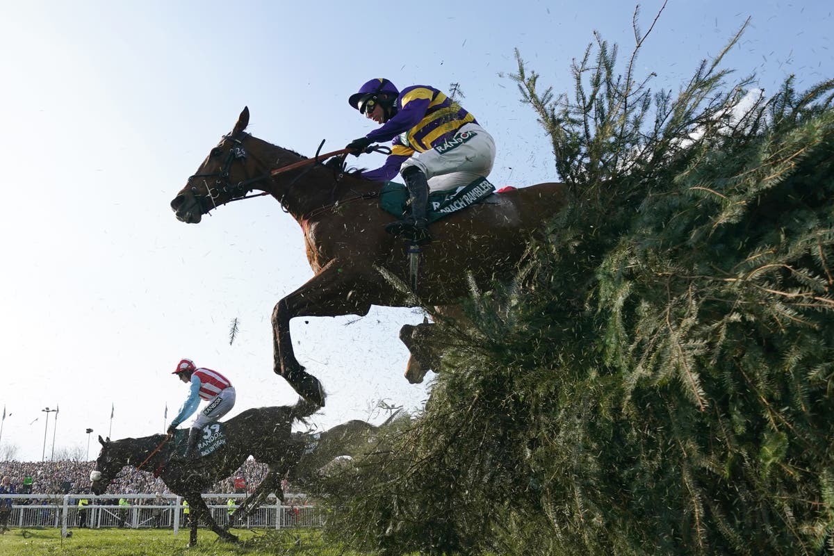 Grand National racegoers issued travel warning as thousands set to head to Aintree